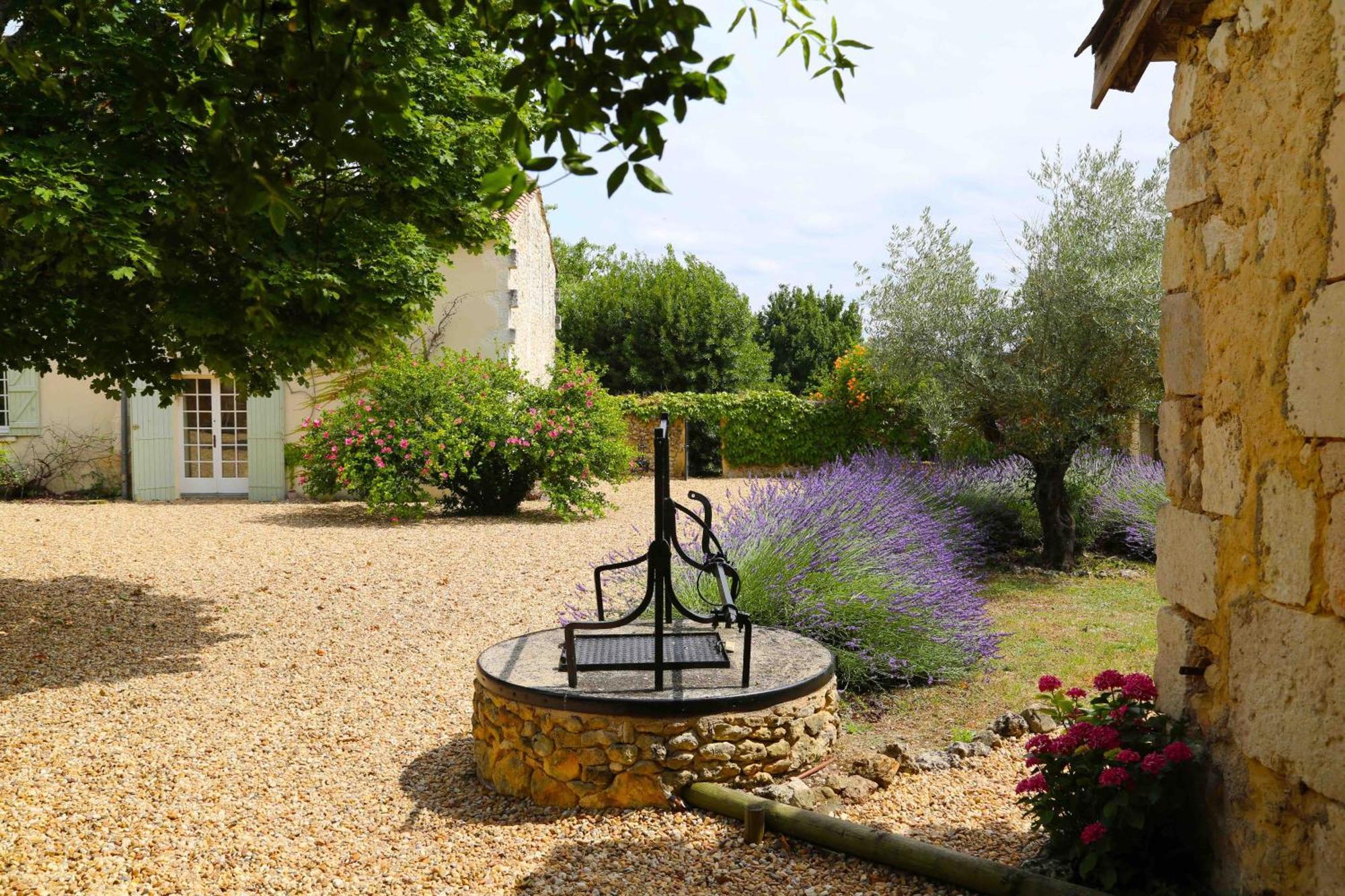 Gites Boutique Villamblard Exterior photo